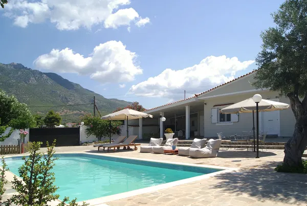 Villa for Sale in Loutraki - Perachora, Loutraki — photo 2