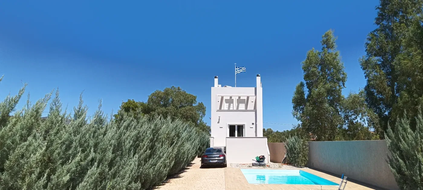 Four-Bedroom Apartment for Sale in Marathonas, Athens Eastern Suburbs