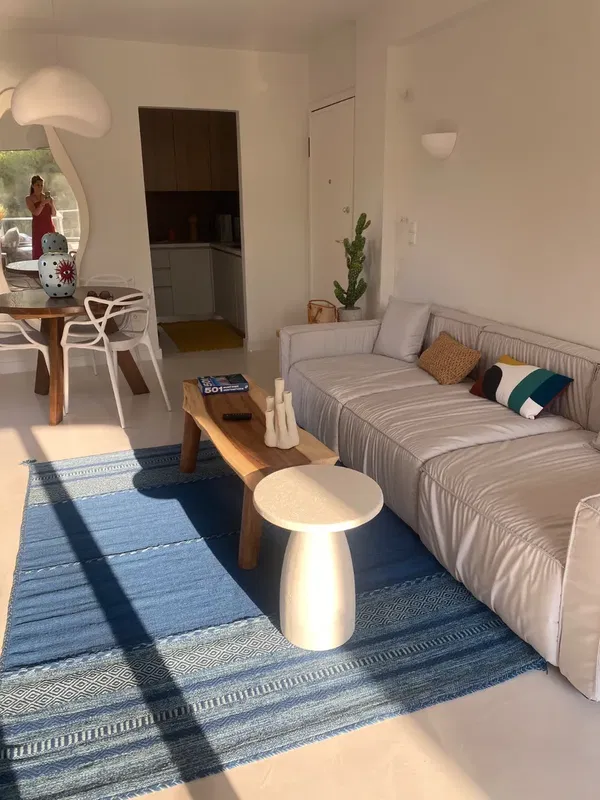 Sea View 62 m² Apartment with Two Bedrooms for Sale in Vouliagmeni, Athens Southern suburbs — photo 3
