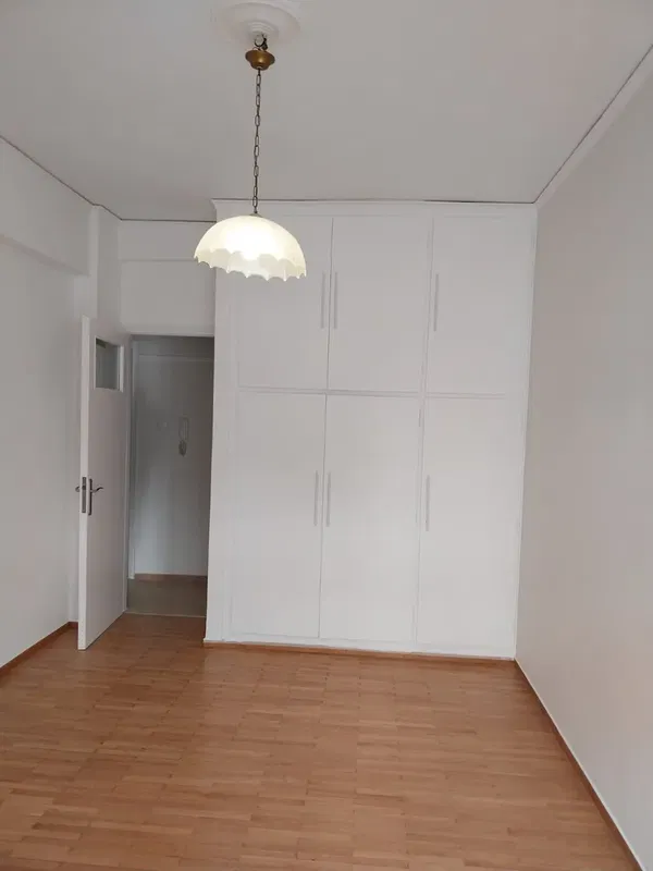 78 m² Renovated Two-Bedroom Apartment for Sale in Kypseli, Athens Center — photo 4
