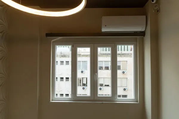 32 m² Commercial Space for Sale in Center Athens, Athens Center — photo 4
