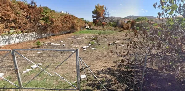 1,077 m² Land for Sale in Kalyvia Thorikou, Lagonisi — photo 3