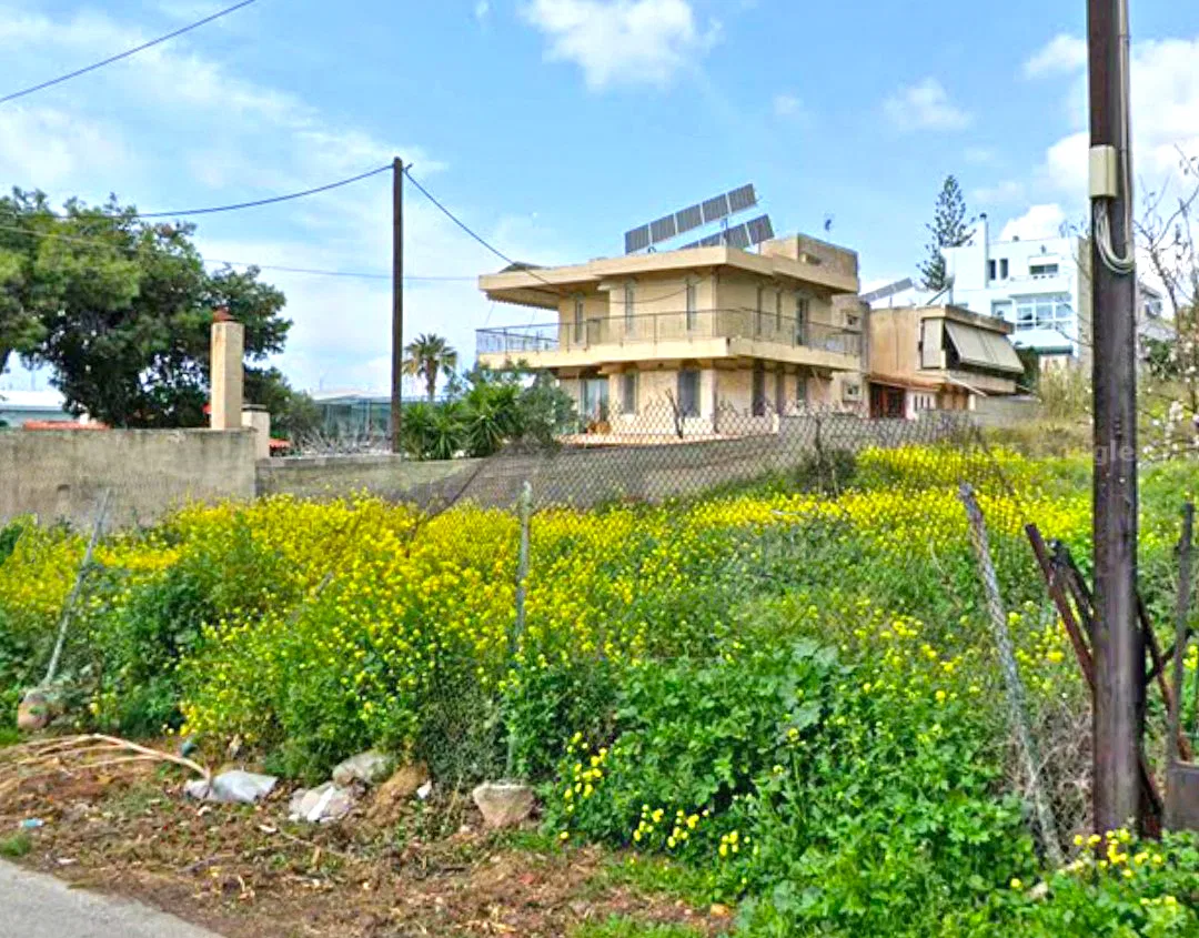 1,050 m² Land for Sale in Kalyvia Thorikou, Lagonisi