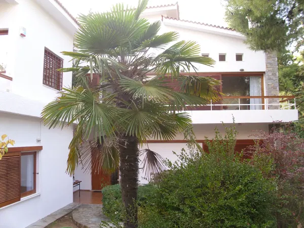 Apartment with Three Bedrooms for Rent in Kifisia, Athens Northern suburbs — photo 4