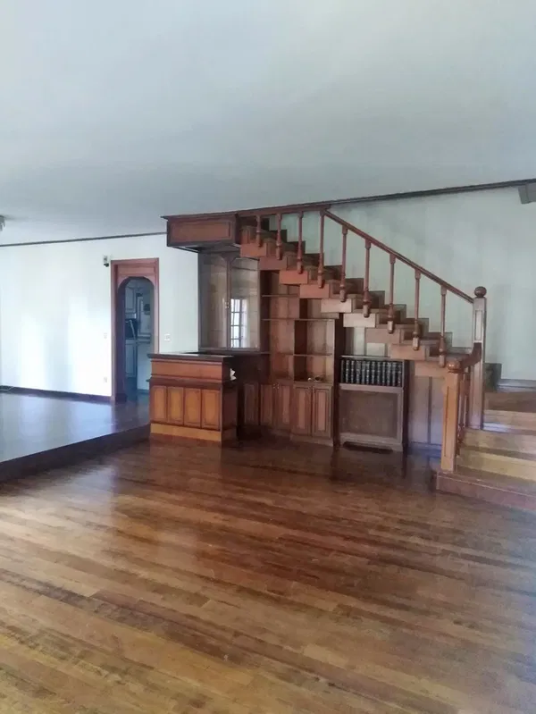 181 m² Four-Bedroom Apartment for Rent in Psychiko - Filothei, Athens Northern suburbs