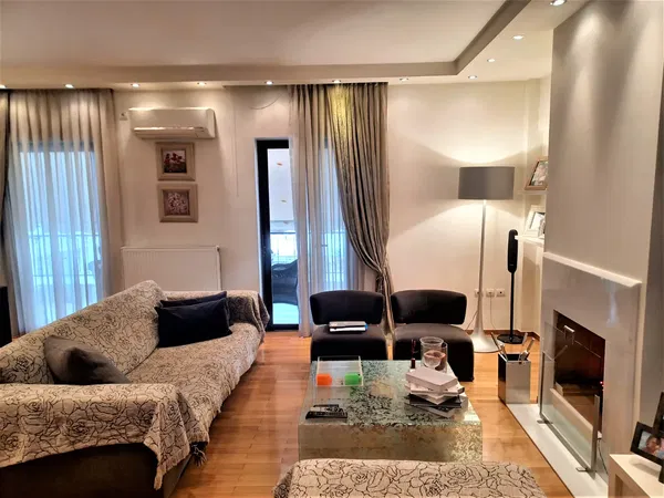 Renovated 120 m² Apartment with Three Bedrooms for Rent in Marousi,Malia, Athens Northern suburbs — photo 2
