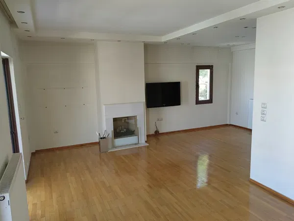 Renovated 120 m² Apartment with Three Bedrooms for Rent in Marousi,Malia, Athens Northern suburbs — photo 4