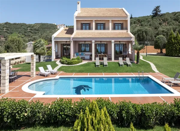 Sea-View Five-Bedroom Villa for Sale in Sternes, Akrotiri — photo 2