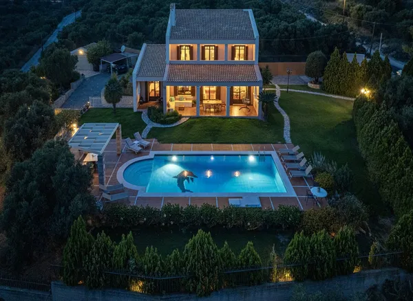 Sea-View Five-Bedroom Villa for Sale in Sternes, Akrotiri — photo 3
