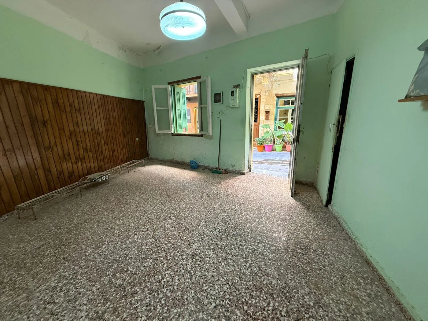 112 m² Villa with Three Bedrooms for Sale in Old Town, Chania