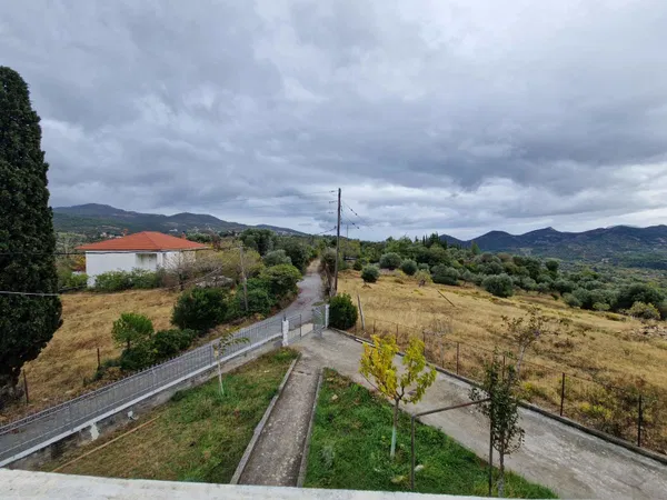 Three-Bedroom Villa for Sale in Kymi, Sterea Hellas — photo 5