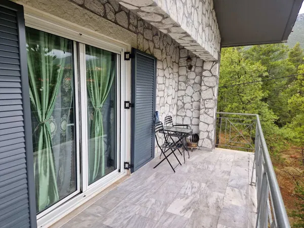 Three-Bedroom Villa for Sale in Kymi, Sterea Hellas — photo 4