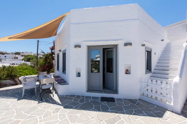 Five-Bedroom Renovated Villa for Sale in Sifnos, Cyclades