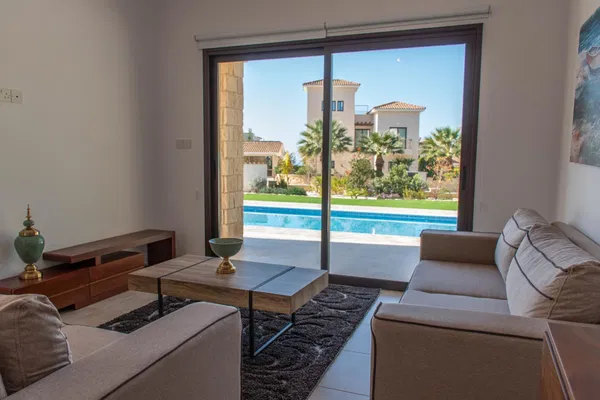 128 m² Three-Bedroom Villa for Sale in Paphos, Cyprus — photo 4
