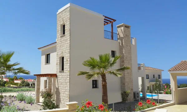129 m² Three-Bedroom Villa for Sale in Paphos, Cyprus — photo 2