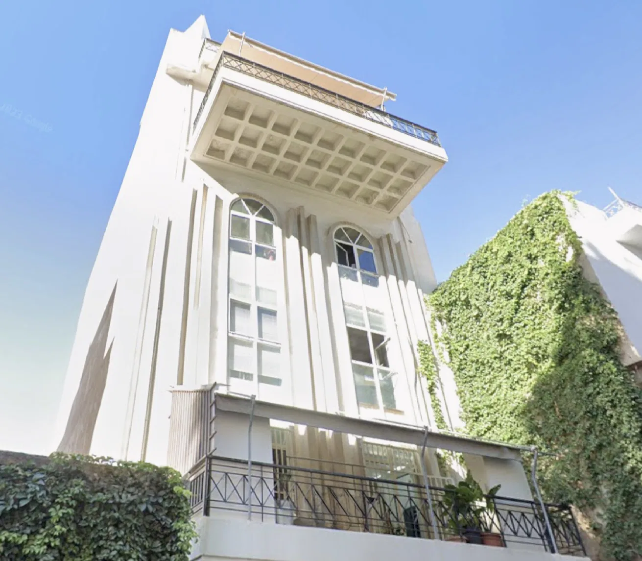 Building for Sale in Petralona, Athens Center