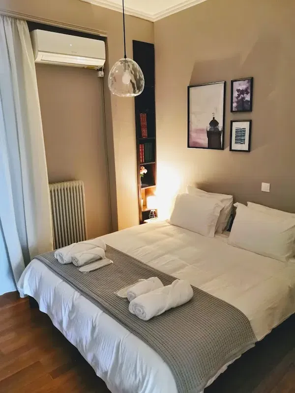 326 m² Renovated Building for Sale in Athens Historical Center, Athens Center — photo 5