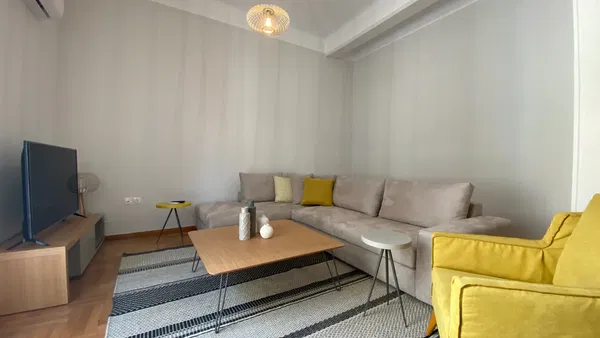 396 m² Renovated Building for Sale in Exarchia - Neapoli, Athens Center — photo 2