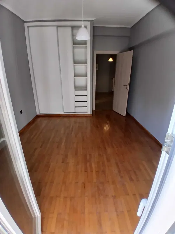 Renovated 35 m² Apartment with One Bedrooms for Sale in Center Athens, Athens Center with Central heating — photo 2