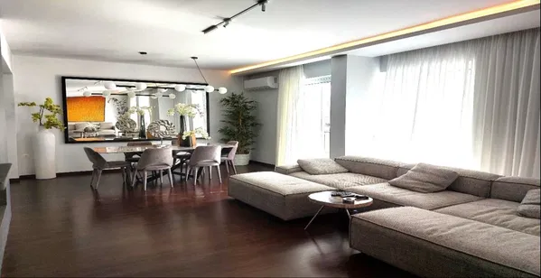 Sea View 272 m² Apartment with Four Bedrooms for Sale in Glyfada, Athens Southern suburbs — photo 5
