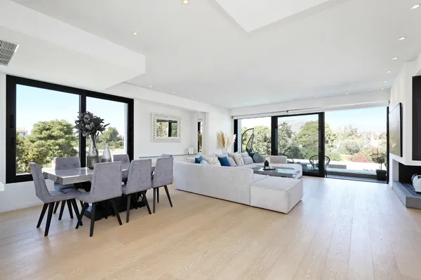Renovated 141 m² Apartment with Two Bedrooms for Sale in Elliniko, Athens Southern suburbs — photo 5