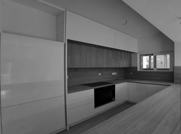 79 m² Renovated Two-Bedroom Apartment for Sale in Glyfada, Athens Southern suburbs — photo 2