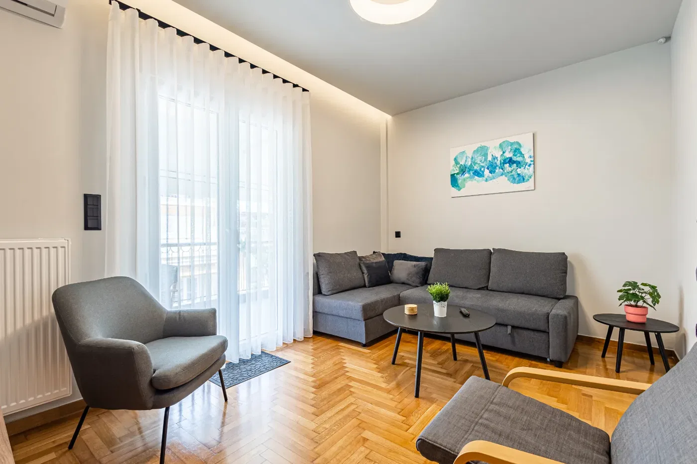 54 m² One-Bedroom Apartment for Sale in Koukaki - Makrigianni, Athens Center