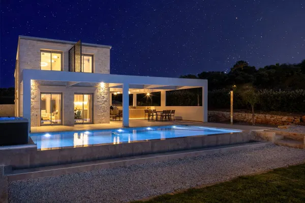 Modern Four-Bedroom Villa for Sale in Agios Onoufrios, Akrotiri — photo 2