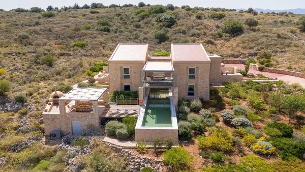 340 m² Sea-View Four-Bedroom Villa for Sale in Apokoronas, Chania — photo 2