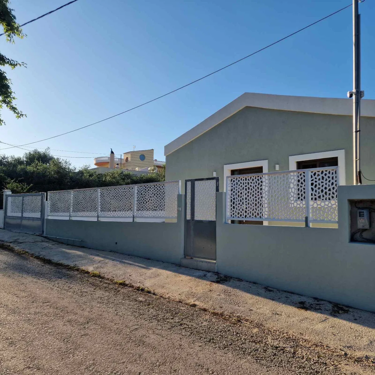 82 m² Seafront Two-Bedroom Villa for Sale in Vamos, Apokoronas