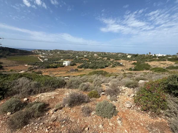 Sea-View 16,612 m² Land for Sale in Tersanas, Akrotiri — photo 5