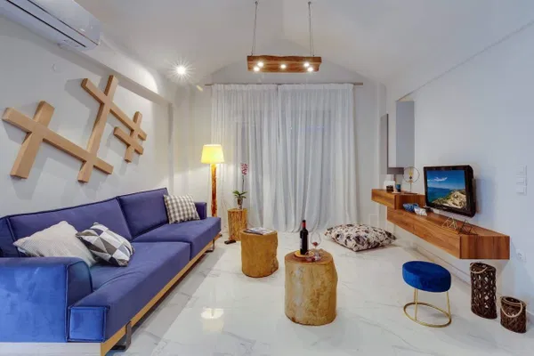 Two-Bedroom Modern Apartment for Rent in Agioi Apostoloi, Chania