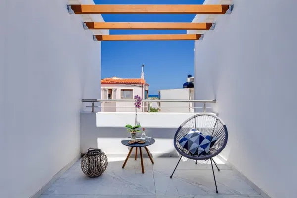 Two-Bedroom Modern Apartment for Rent in Agioi Apostoloi, Chania — photo 3