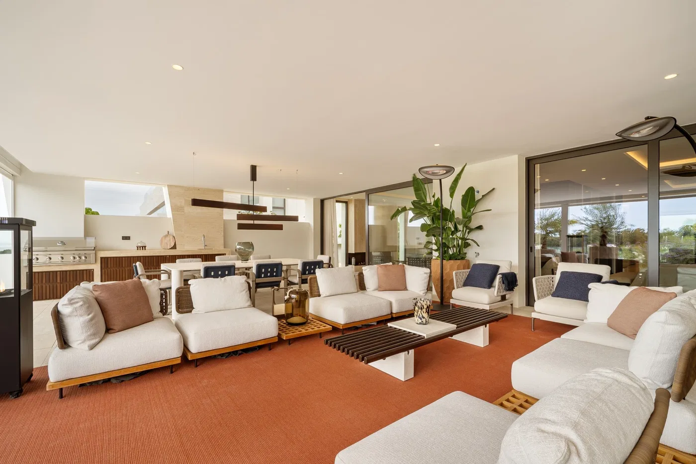 367 m² Five-Bedroom Villa for Sale in Marbella, Spain