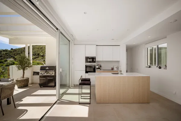 114 m² Villa with Three Bedrooms for Sale in Palo Alto, Marbella — photo 3