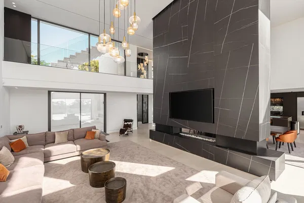 Four-Bedroom Villa for Sale in La Alqueria, Marbella — photo 3