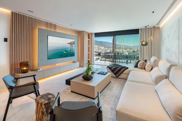 Three-Bedroom Villa for Sale in Marbella, Spain — photo 3