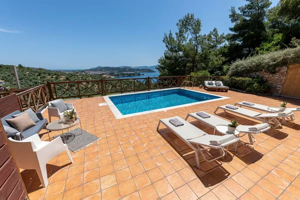 399 m² Sea-View Hotel for Sale in Skiathos, Sporades Islands — photo 4