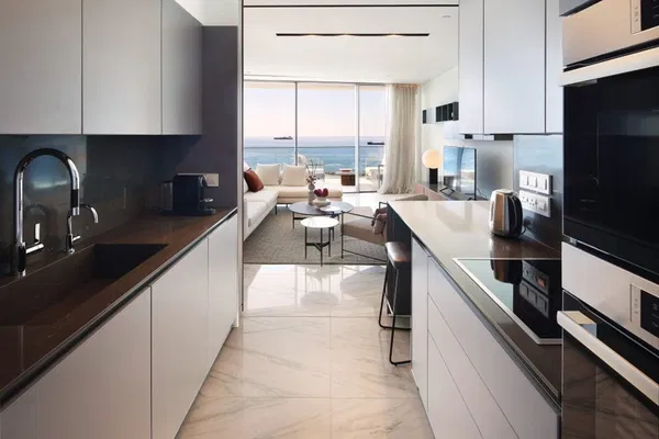 Sea View 250 m² Apartment with Two Bedrooms for Sale in Limassol, Cyprus — photo 5