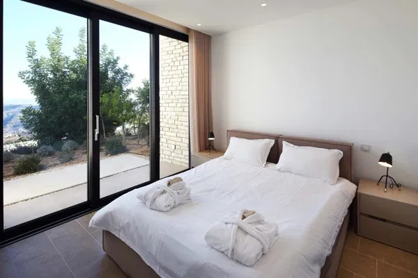 Three-Bedroom Sea View Villa for Sale in Paphos, Cyprus — photo 5