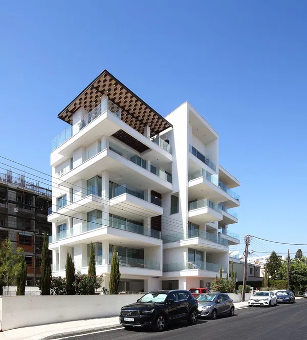 175 m² Three-Bedroom Apartment for Sale in Paphos, Cyprus — photo 2