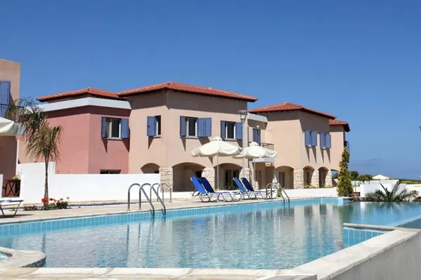 117 m² Three-Bedroom Villa for Sale in Paphos, Cyprus