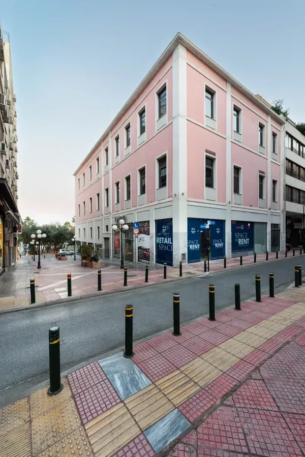57 m² Commercial Space for Sale in Piraeus, Athens