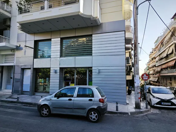93 m² Commercial Space for Sale in Piraeus, Athens
