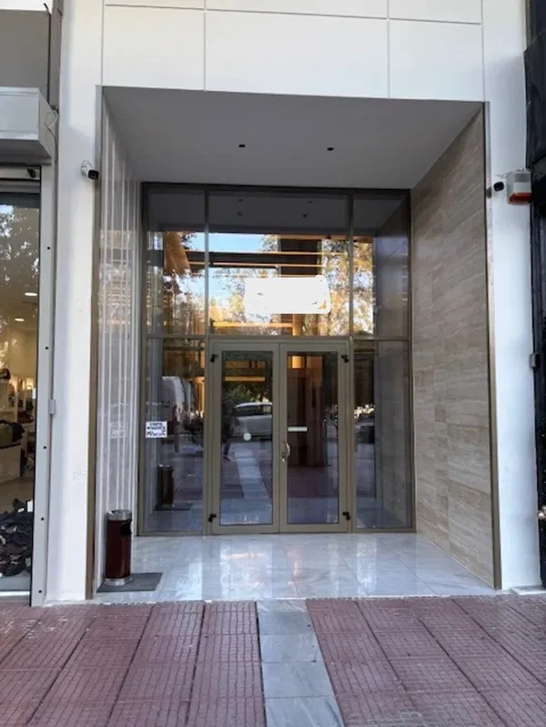 300 m² Commercial Space for Sale in Piraeus, Athens