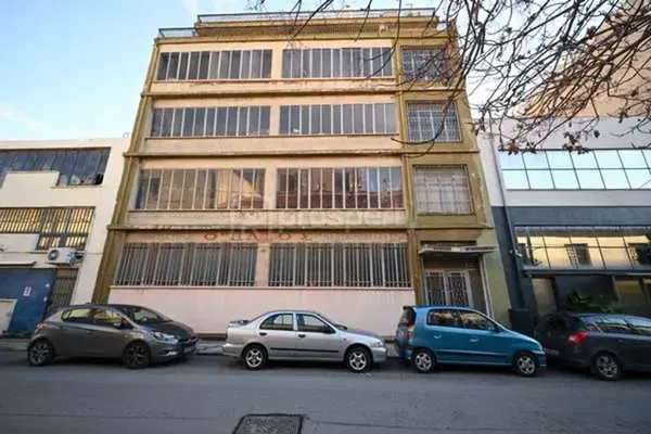 1200 m² Commercial Space for Sale in Piraeus, Athens