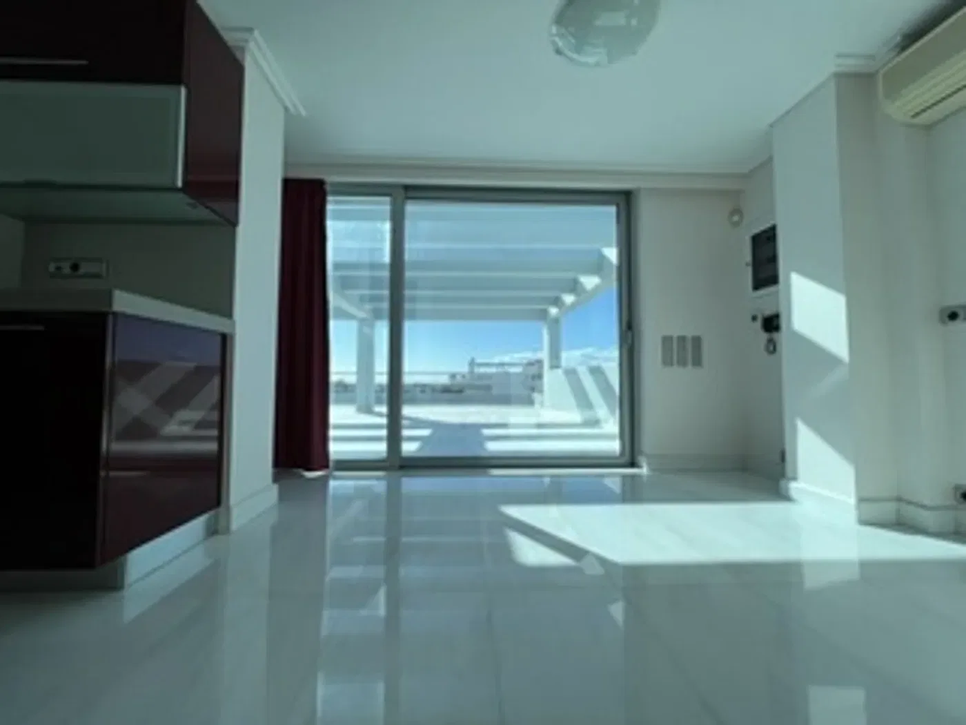 Sea View Building for Sale in Glyfada, Athens Southern suburbs