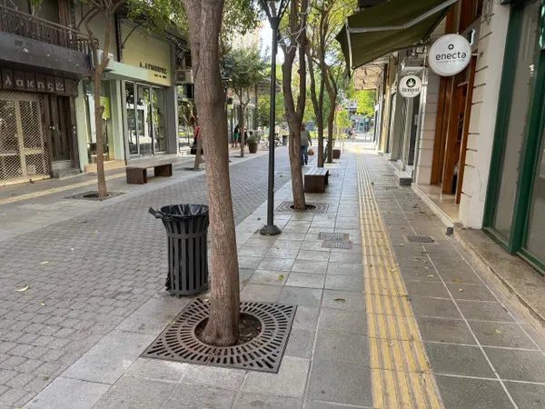 68 m² Business for Sale in Chania — photo 2