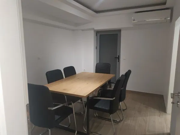 62 m² Two-Bedroom Renovated Apartment for Sale in Kolonaki - Lycabettus, Athens Center — photo 4