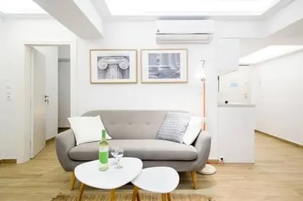 Renovated 84 m² Apartment with Three Bedrooms for Sale in Kolonaki - Lycabettus, Athens Center — photo 3